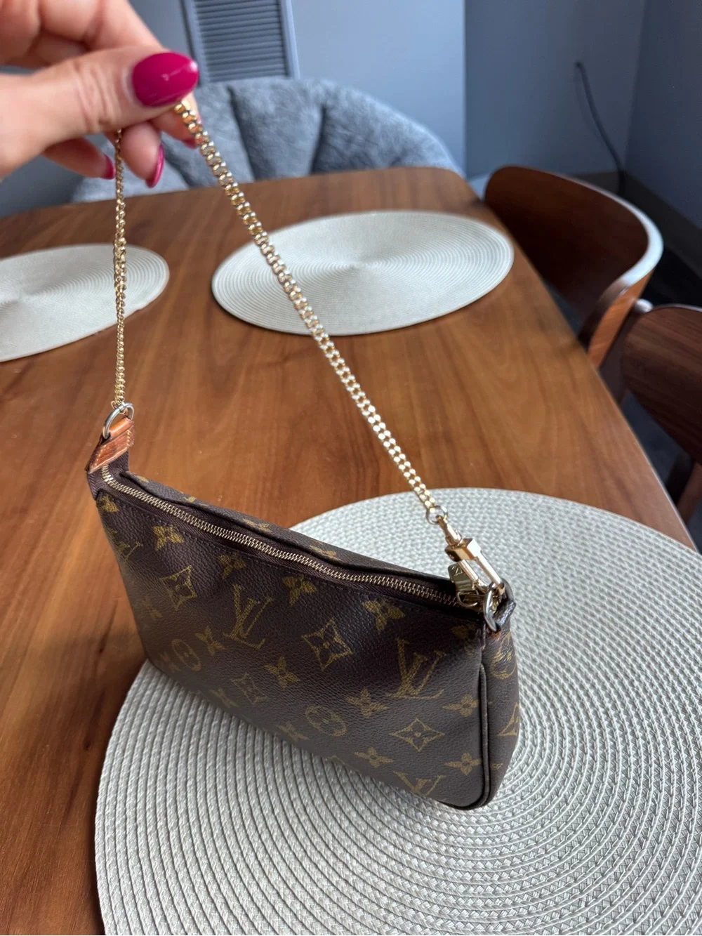 Louis Vuitton iconic lv